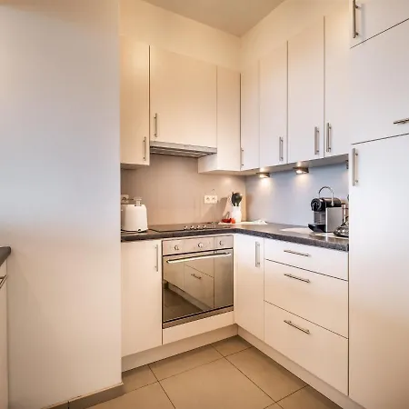 Vitalo 401 With Sea View Located On The Dike Koksijde