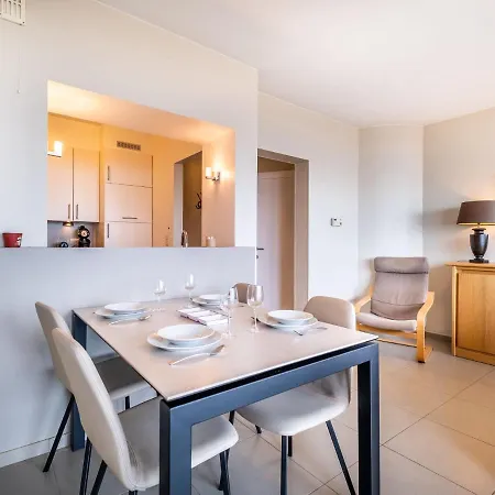 Vitalo 401 With Sea View Located On The Dike Apartment Koksijde